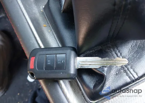 2019 Mitsubishi Outlander Sport 2.0 Es z USA, uszkodzony, nr VIN JA4AP3AU4KU021698